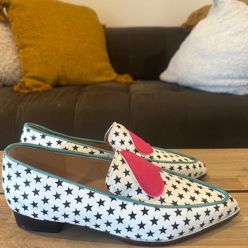Star Patterned Women's Loafers with Pink Accent